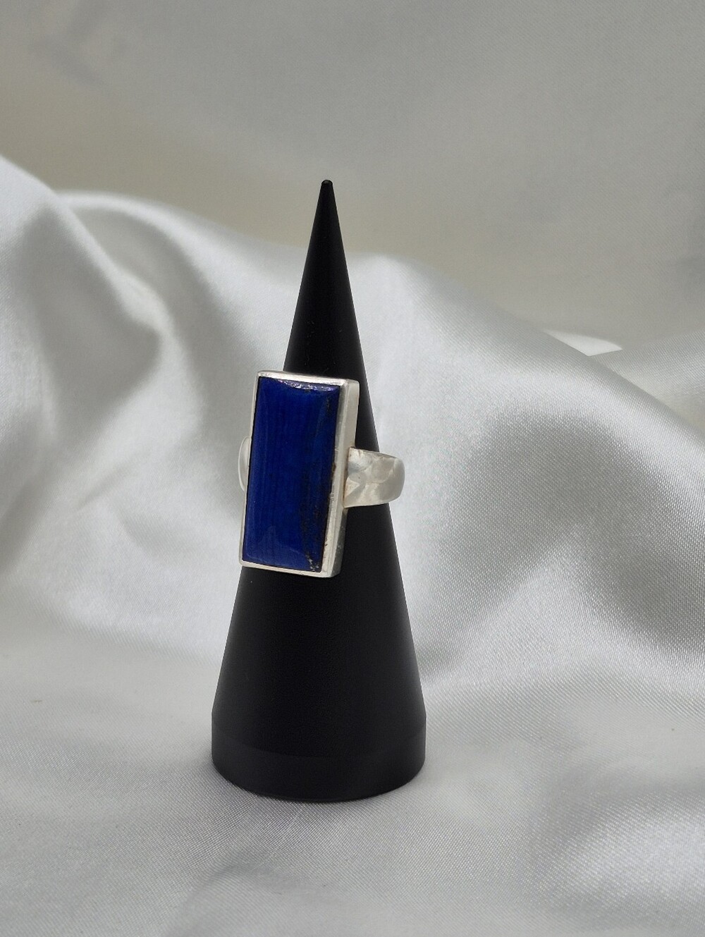 Lapis Lazuli Rectangular Stone Sterling Silver Marked 925 Statement Ring sz 7